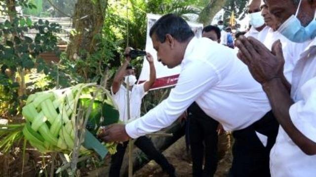 අයවැයෙන් වැඩ ලක්ෂයක්